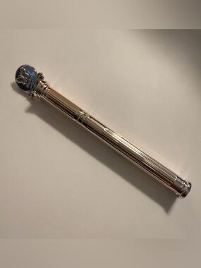 Kiyouos Black Eyeliner w/ Mirror Cap